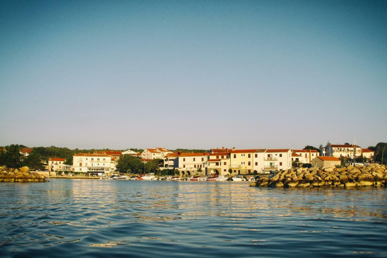 Apartments Katarina Porat Malinska Buitenkant foto